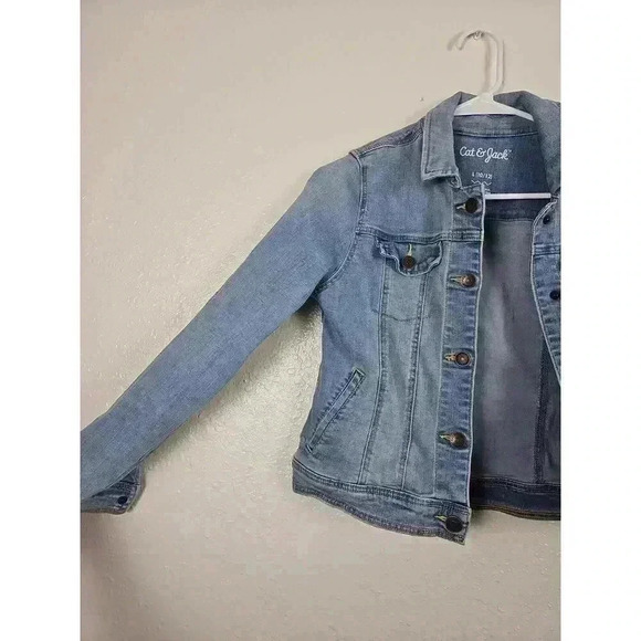 Cat And Jack Light Blue Long Sleeve Button Up Chest Pockets Denim Jacket - Picture 4 of 7